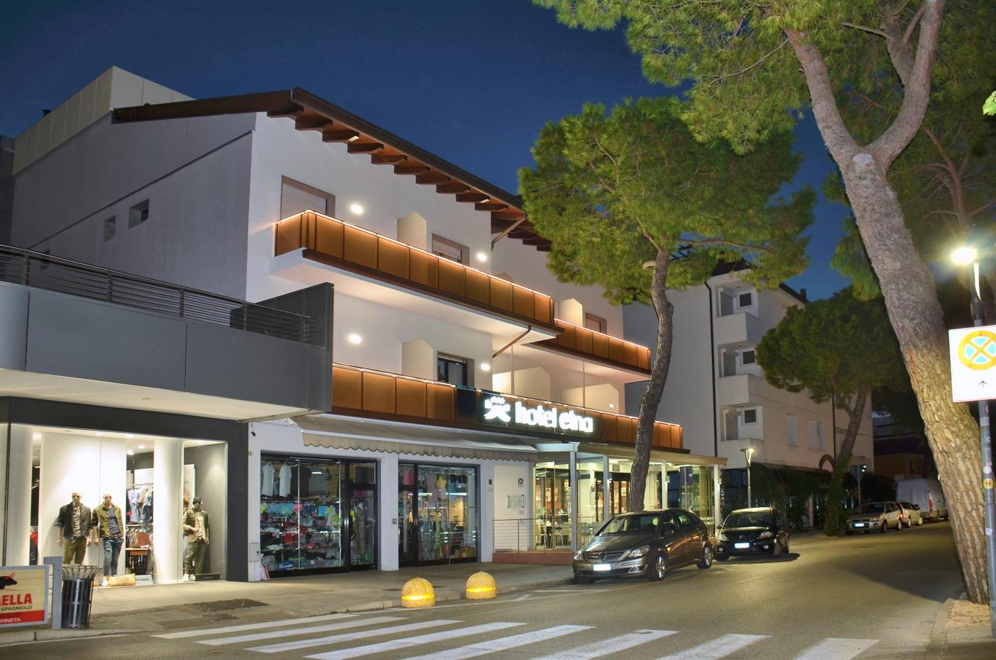 Hotel Etna Lignano Sabbiadoro Exterior photo