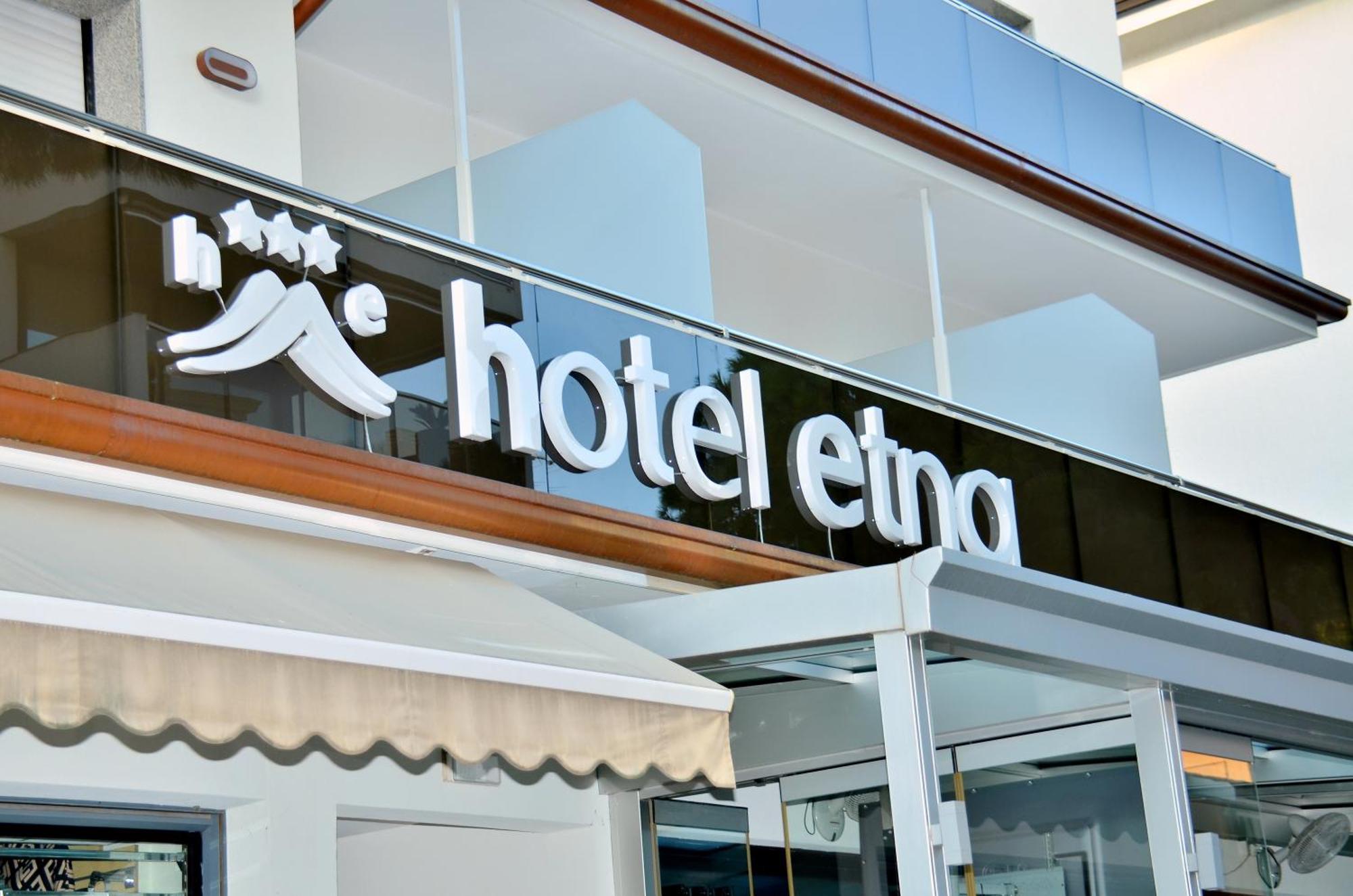 Hotel Etna Lignano Sabbiadoro Exterior photo