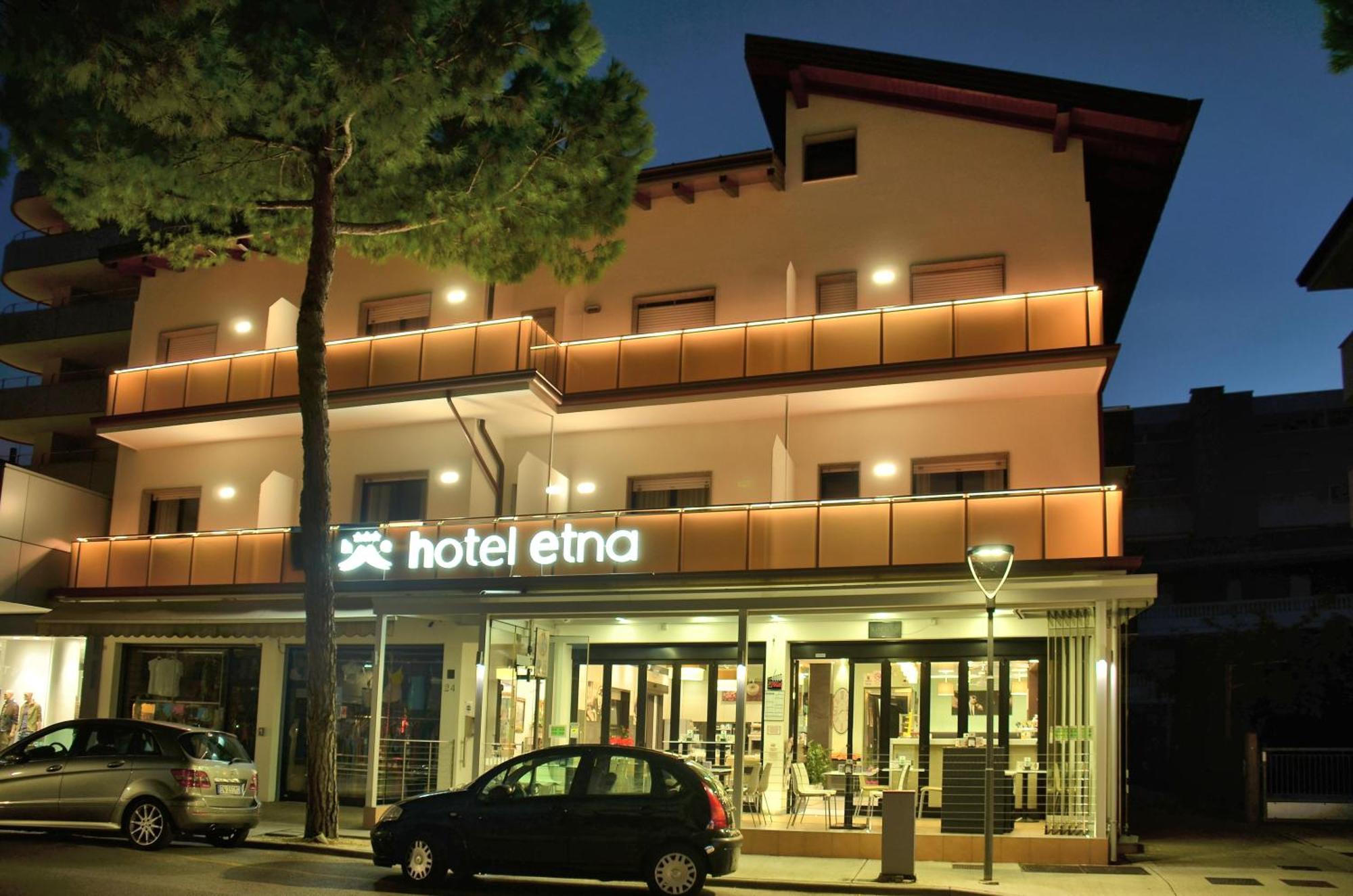 Hotel Etna Lignano Sabbiadoro Exterior photo